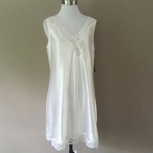 Thalia & Sodi Bridal Gown White NWOT  Medium